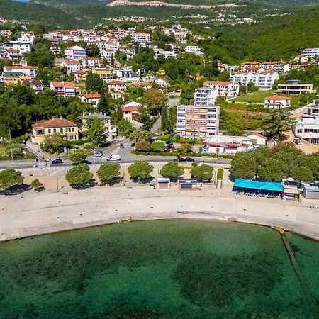 Ferienhaus House Sara *