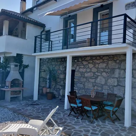 Casa de Férias House Sara *