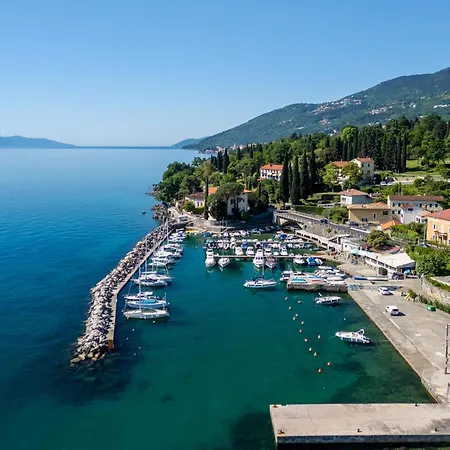 House Sara Casa de Férias Ičići