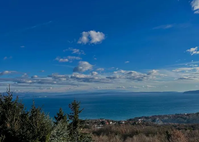 House Sara Casa de Férias *